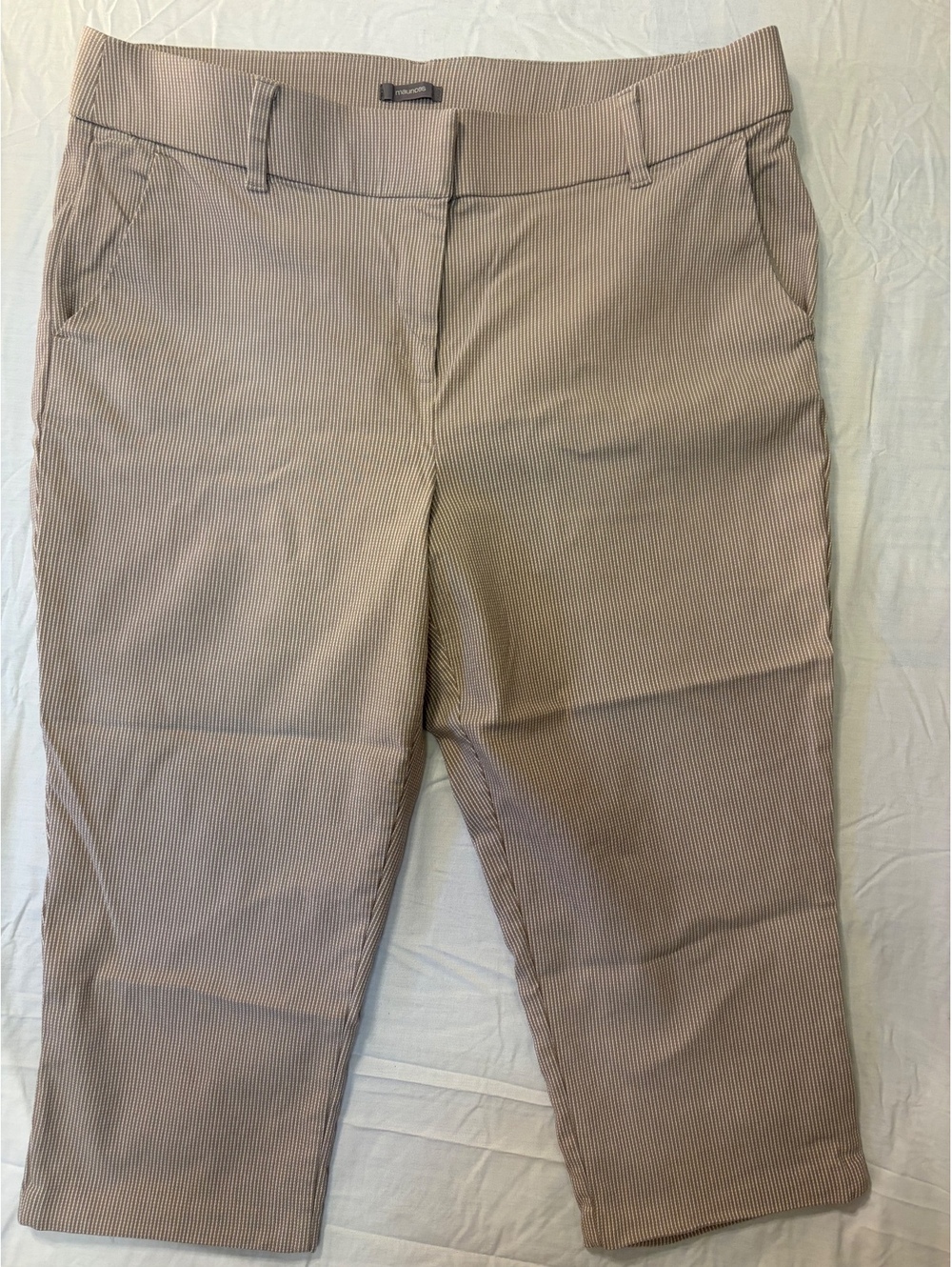 Maurices Women's Khaki Capri Pants Size XL